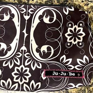 Ju-Ju-Be Be Quick Diaper Clutch